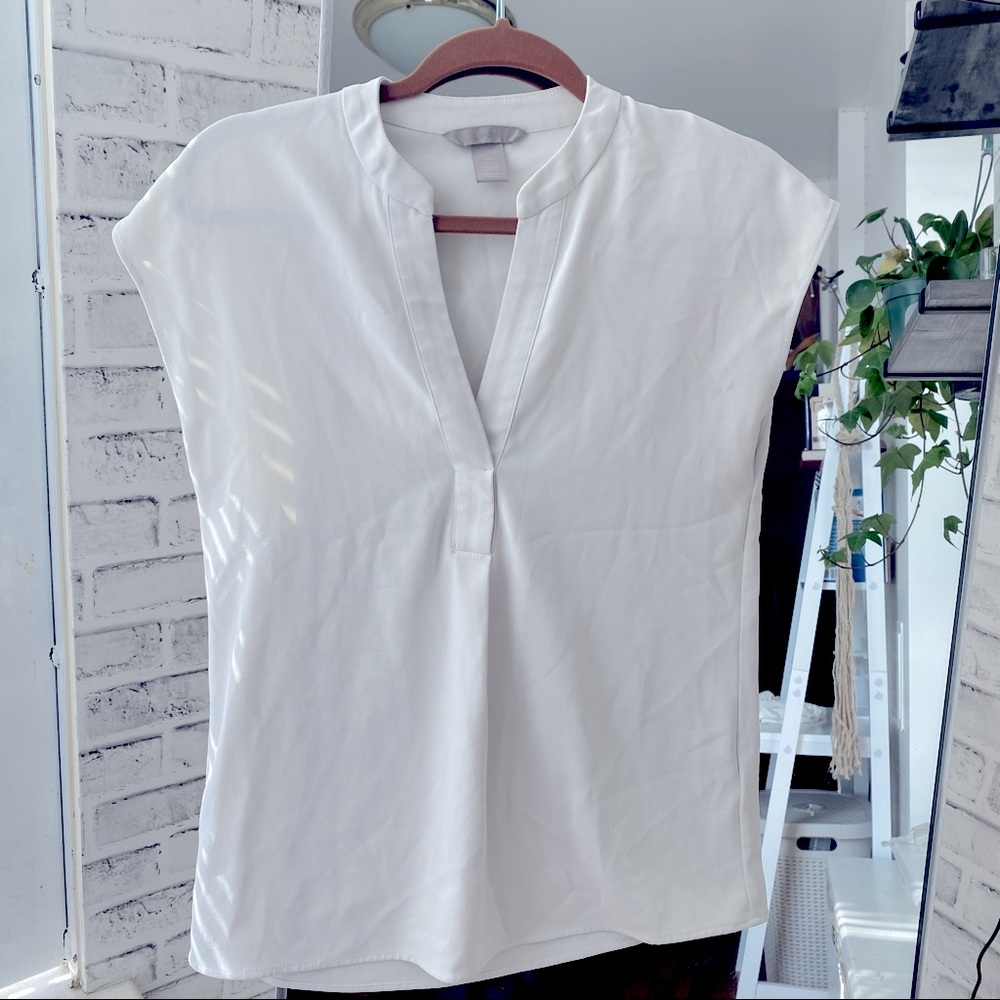 White v neck blouse